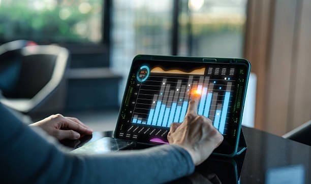 Blockchain FinTech Firm Introduces AI-Driven Investment Platform to Revolutionize Retail Trading